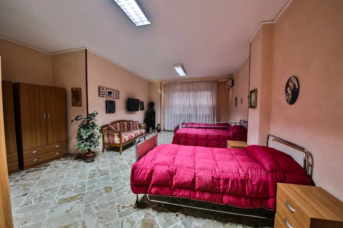 Aurora - Azzurra - Casa Famiglia - Casa di Riposo - Comunità Alloggio x Anziani - Palermo - Foto 2