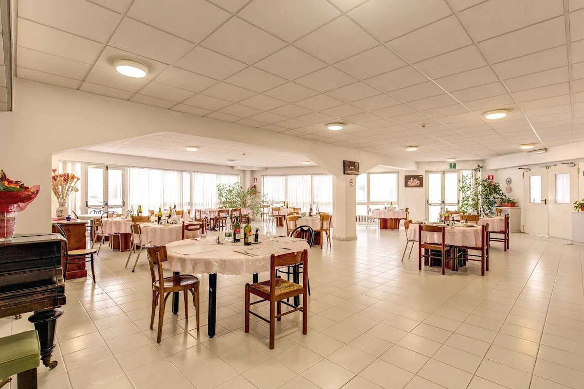 Casa albergo "Lisa Lerici" - Suore di Nevers - Rome - Foto 2