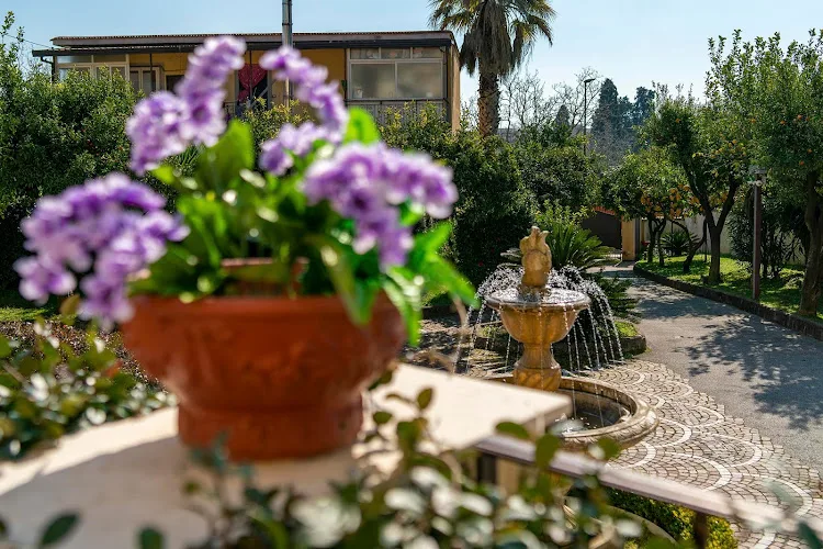 Casa di Riposo per Anziani - Villa Vittoria - Naples