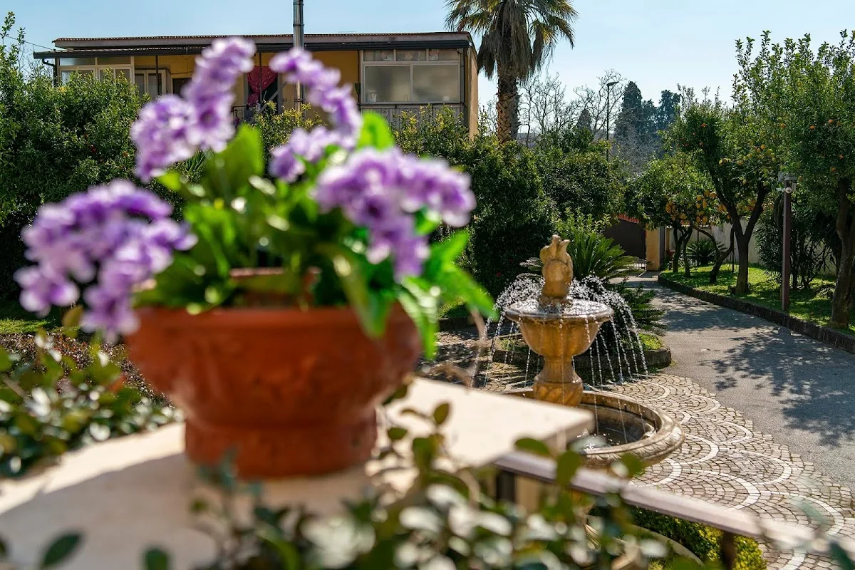 CASA DI Riposo villa Josephine - Naples