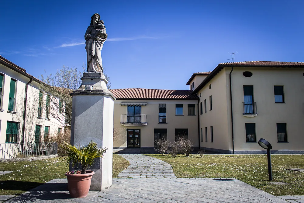 Foundation Mons. Gerolamo Comi's Fund - Luino - Foto 2