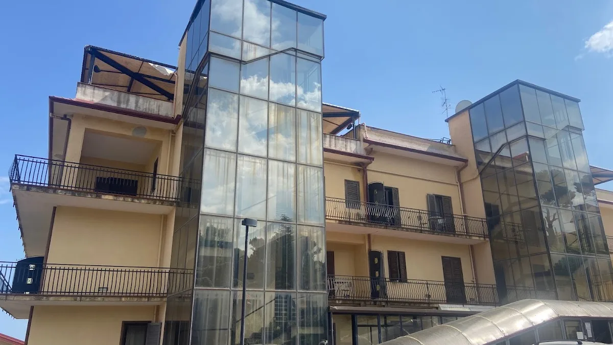 Holiday Palace - Nicolosi - Foto 2