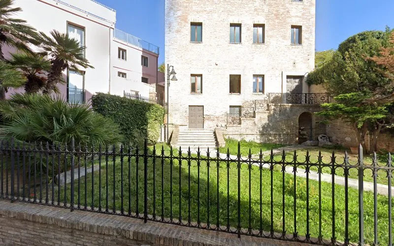 Ist. Naz. le di Riposo e Cura per Anziani Vitt Emanuele II - Ancona