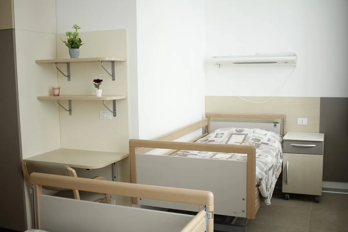 Residenza Le Rose Srl - Casa Di Riposo - Trieste