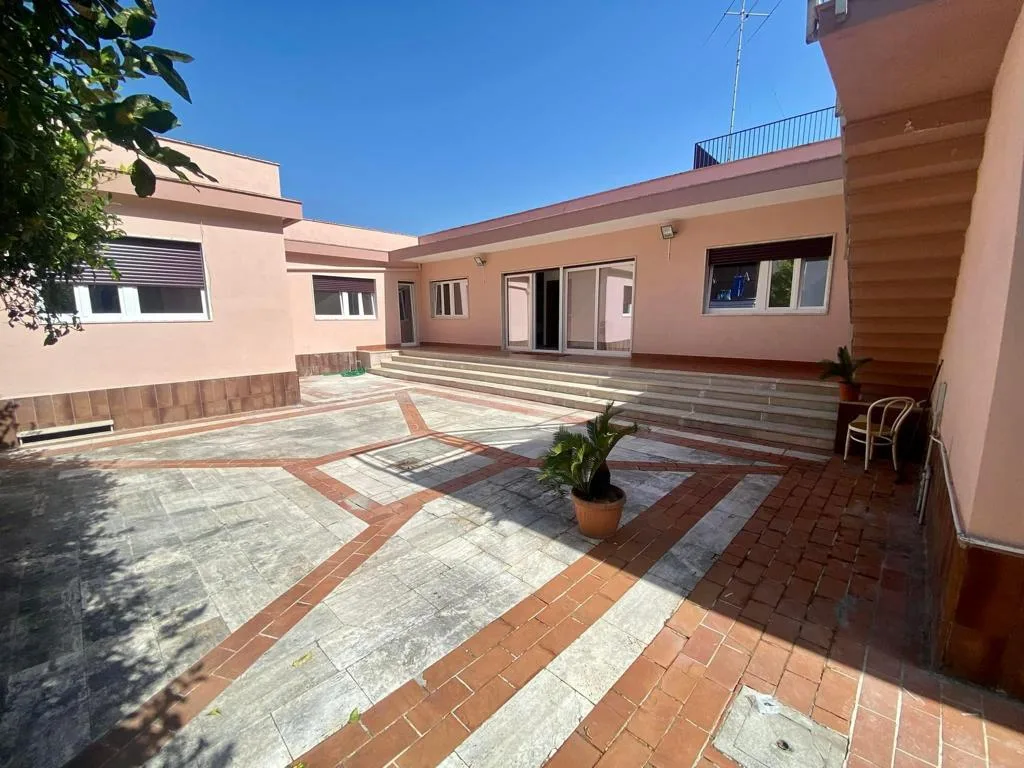 Villa Jonia Rsa - Calvizzano - Foto 4