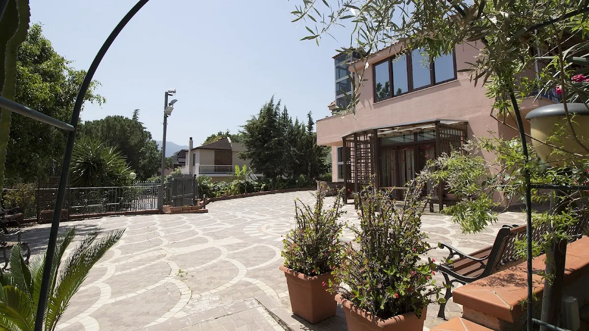 VILLA ROSALBA s.r.l. Casa di Riposo - Palermo